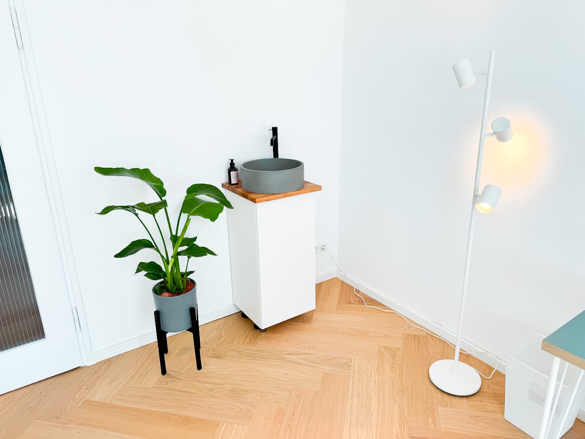 Praxisraum München | Maxvorstadt | Raum 3 - Das stilvolle Waschbecken