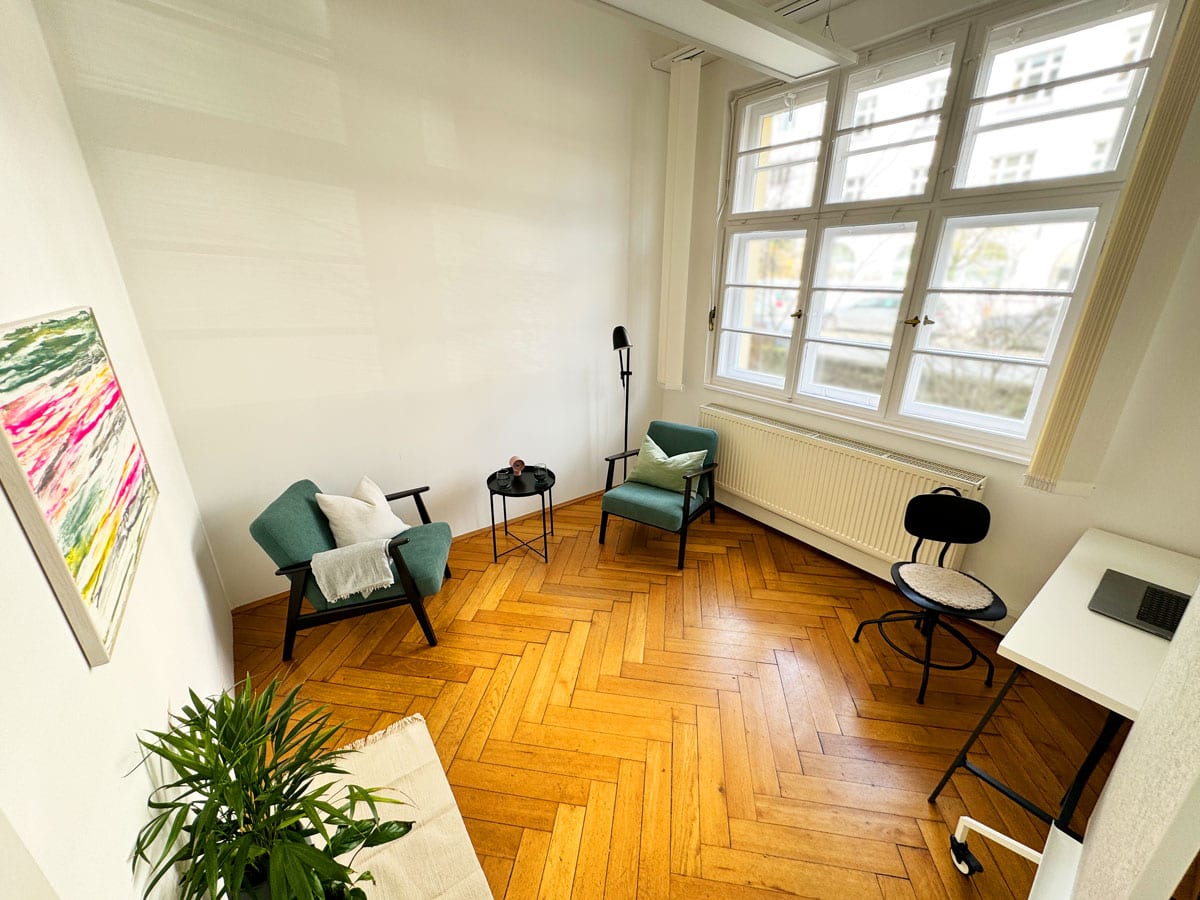Praxisraum München | Nymphenburg | Raum 2 - Blick in den Raum